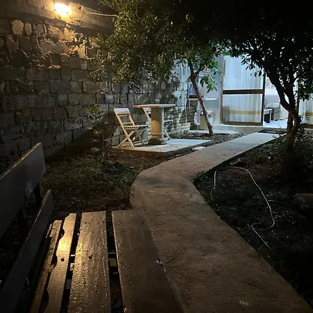 Studio Tirana 地拉那